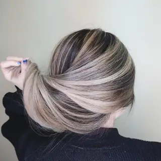 ロング カラー 🎀艶ブリーチカラー 🎀Fan.🎀秋山のヘアスタイル