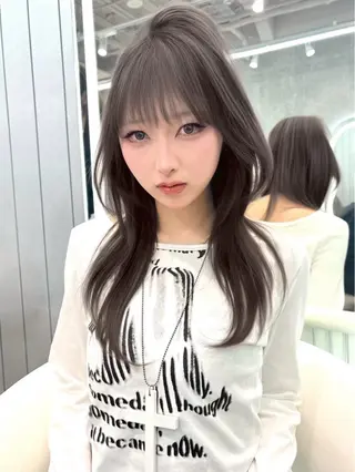 カラー 透明感カラー🌱‬‪ 結衣のヘアスタイル