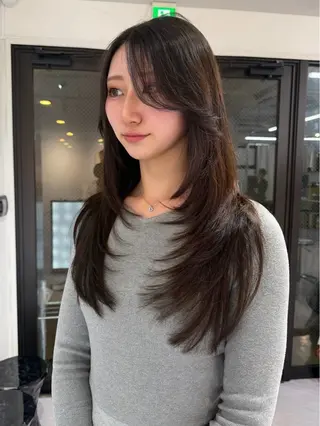 ロング カラー Rita/髪質改善 /透明感カラーのヘアスタイル