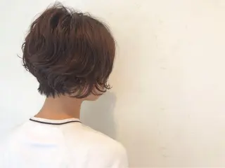 ショート カラー パーマ 伊藤 さやかのヘアスタイル