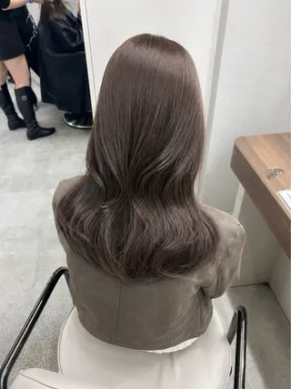 セミロング 家村 茉由のヘアスタイル