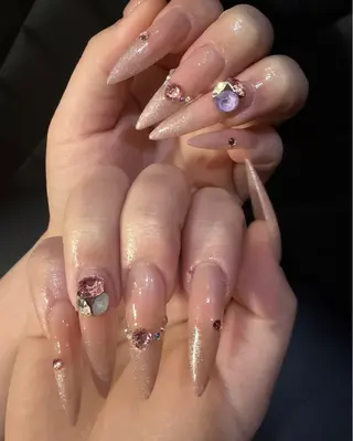 ネイル ネイルサロン&スクールGONA所属・ネイルサロン& スクールGONAのネイルデザイン