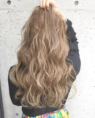 ロング カラー パーマ ヘアアレンジ メンズ キッズ ネイル マツエク・マツパ 韓国風×透明感カラー 髪質改善オタベシンヤのヘアスタイル