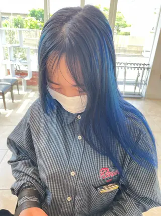 ロング カラー EARTH中島 秋桜久のヘアスタイル