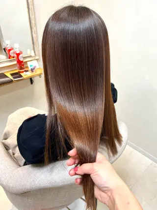 セミロング ショート/白髪ぼかし 君和田若菜のヘアスタイル