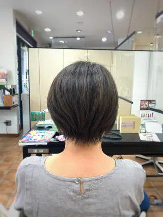 ショート フリーランス理美容師 いさかのヘアスタイル