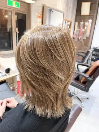 ミディアム カラー 髪質改善で 憧れの潤艶美髪にのヘアスタイル