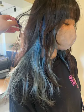 ロング カラー 🦮shiori アイドルオタク🦮のヘアスタイル