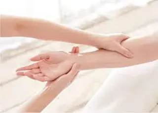 亜登里絵所属・久代 有佳のマツエク・マツパデザイン