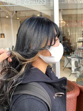 ロング カラー デザインカラー✨新倉 佑奈のヘアスタイル