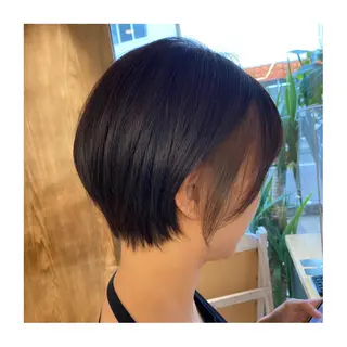 ショート カラー 小國 綾かのヘアスタイル