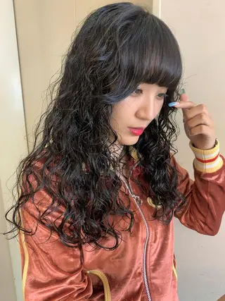 セミロング パーマ 桃果 momokaのヘアスタイル