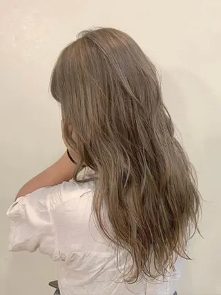 セミロング カラー 🌟カラー特化🌟 大村 遥咲のヘアスタイル