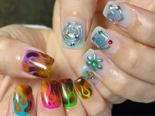 ネイル Nail Atelier IamI所属・アイアムアイ 大村磨衣のネイルデザイン