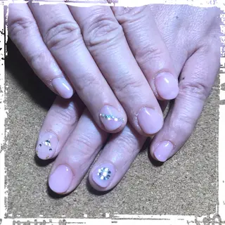 ネイル ECLAT エクラ所属・寺山 千鶴のネイルデザイン