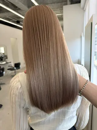 ロング カラー 新美 蓮のヘアスタイル