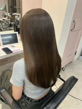 カラー 栄/レイヤー/ 津野 こころのヘアスタイル