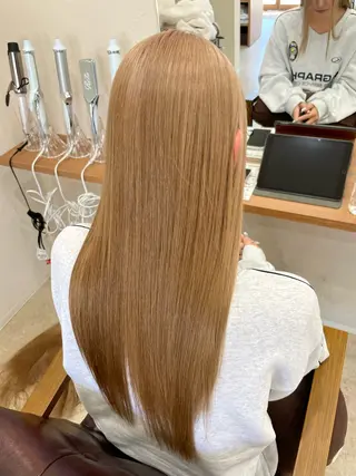 ロング 鈴木 梨瑚のヘアスタイル