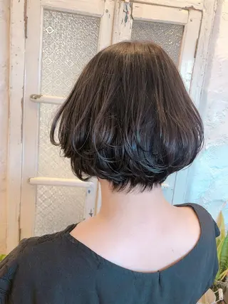 ショート カラー サロンドユウ こはるのヘアスタイル