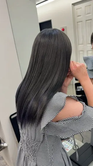 セミロング 🎀うる艶モテ髪🎀 透明感/ユナのヘアスタイル