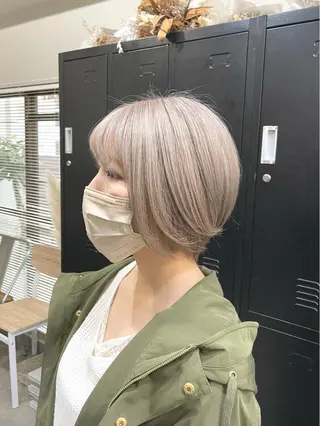 ショート カラー パーマ ヘアアレンジ メンズ キッズ ネイル マツエク・マツパ 切りっぱなしヘアボブ ミディアムヘアRYOのヘアスタイル