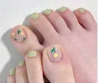 ネイル MoonNail ユリ🌸のネイルデザイン