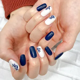 ネイル 藍野 裕子のネイルデザイン
