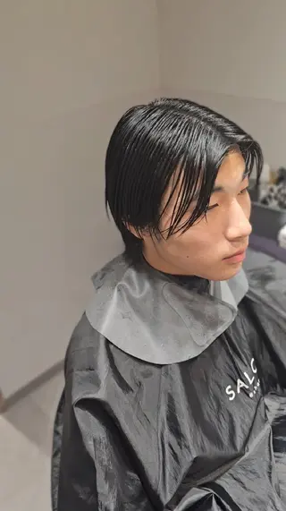 ショート メンズ 縮毛矯正をしている人 のためのカラーのヘアスタイル