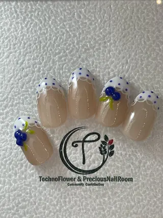 ネイル precious nail room所属・precious nail roomのネイルデザイン