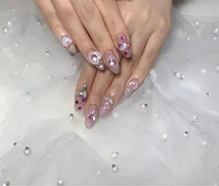 ネイル uu ネイルサロン関内🌼のネイルデザイン