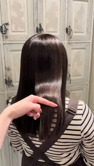 セミロング ルプラボウ/ 内藤ほのか/艶カラーのヘアスタイル