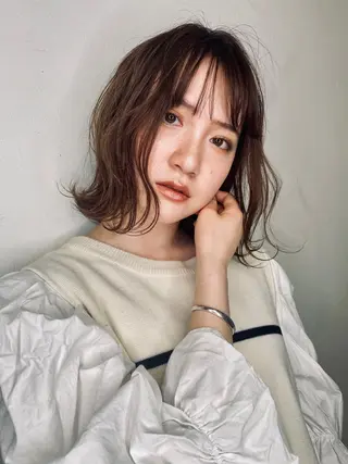 ミディアム 宮腰 瑠果のヘアスタイル