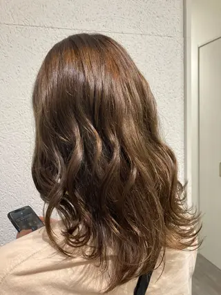 セミロング カラー ミルクティー量産💙 💙ブリーチ特化💙のヘアスタイル