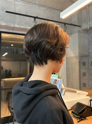 ショート パーマ OAK溝の口 天使の輪👑YUKIのヘアスタイル