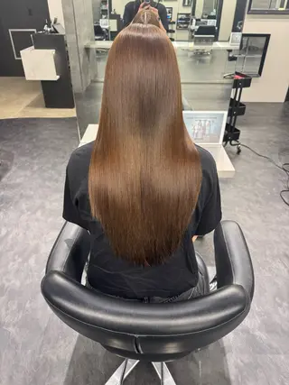 ロング カラー SKNOW所属・きのうち こうのヘアスタイル