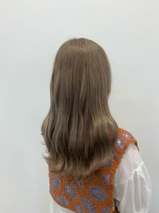 セミロング カラー 長山 茉白のヘアスタイル