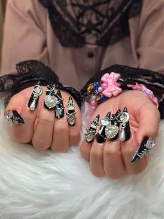 ネイル NIE MoMoのネイルデザイン