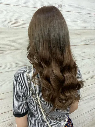ミディアム カラー ヘアアレンジ LAVENDIA 初音のヘアスタイル