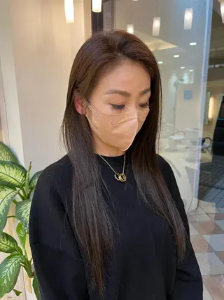 ロング カラー 最高の髪質改善🩵 艶カラー 惠美のヘアスタイル