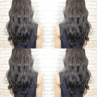 ロング カラー 佐藤 高徳のヘアスタイル