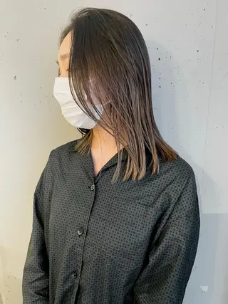 セミロング カラー 東 みのりのヘアスタイル