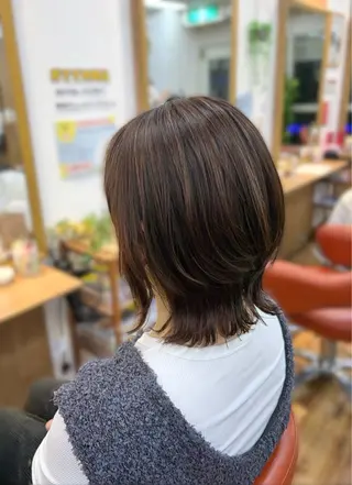 ミディアム タヂカ マイのヘアスタイル