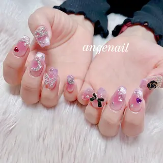 ネイル オーナーネイリスト MAKIのネイルデザイン