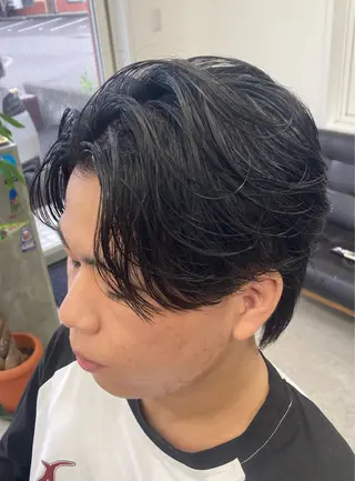 ミディアム パーマ メンズ 深堀 勇弥のヘアスタイル