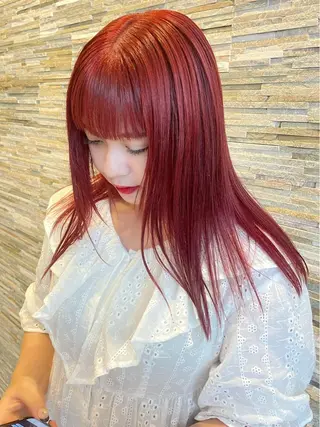 セミロング カラー うる艶ヘア💐 艶ハイトーン💐彩夏のヘアスタイル