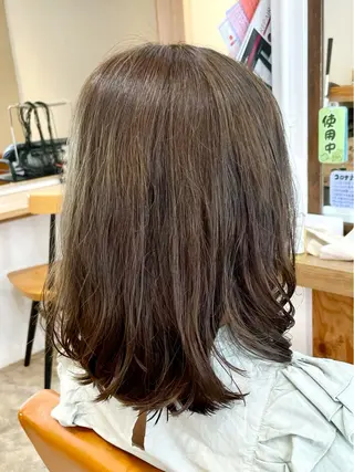ミディアム パーマ 石井 寛司のヘアスタイル