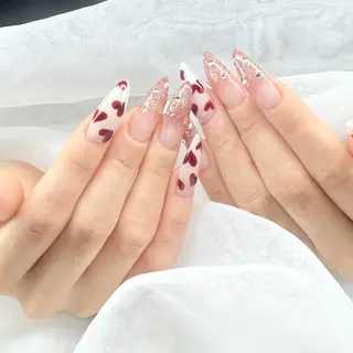 ロング K. NANAのネイルデザイン