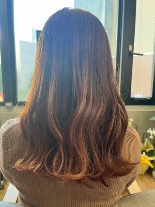 セミロング 清水 真樹のヘアスタイル