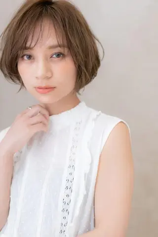 ショート カラー 出川 宙☘️のヘアスタイル