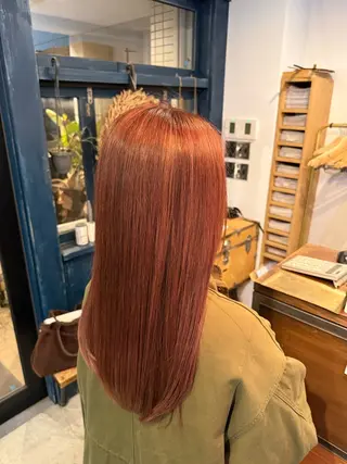 カラー ハセガワ マヒロのヘアスタイル